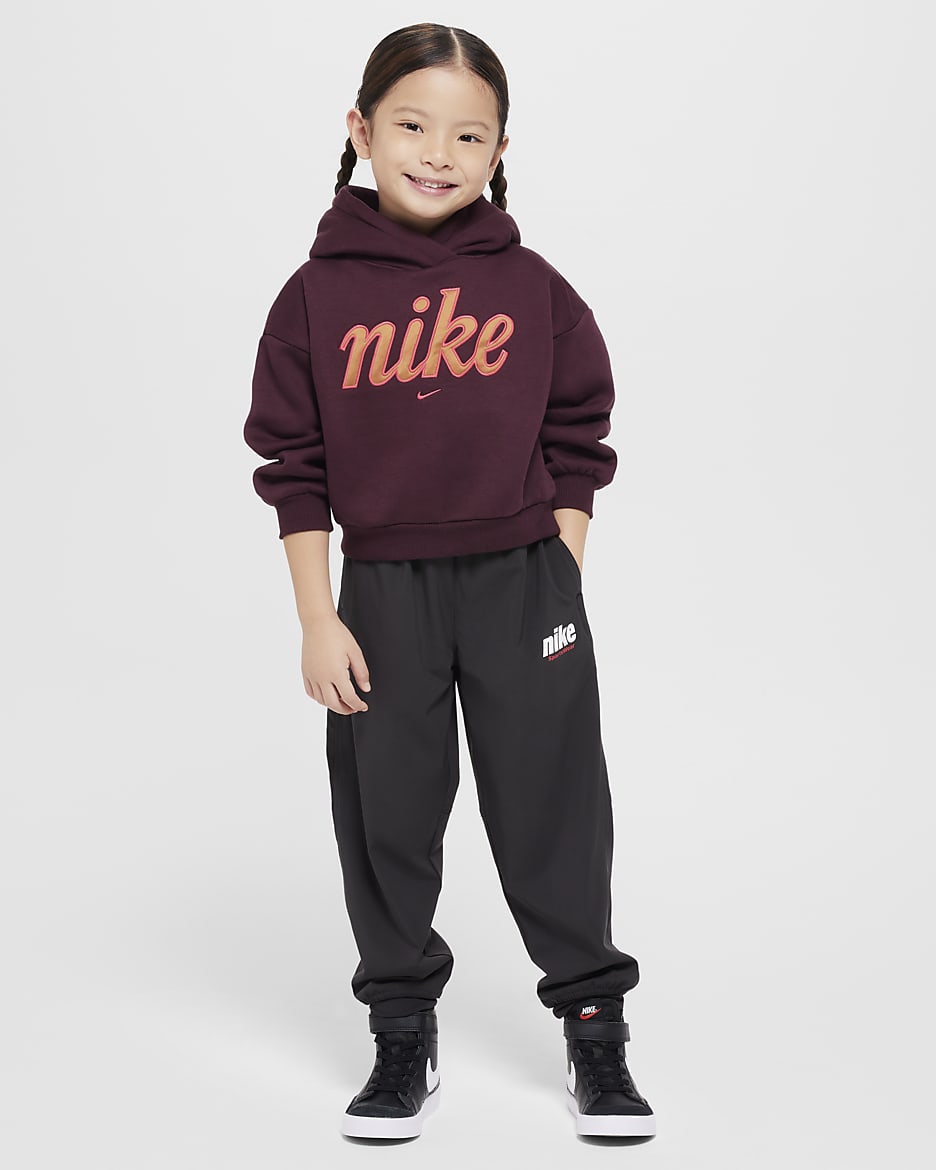 Nike Sportswear Club Little Kids Fleece Boxy Graphic Pullover Hoodie. Nike